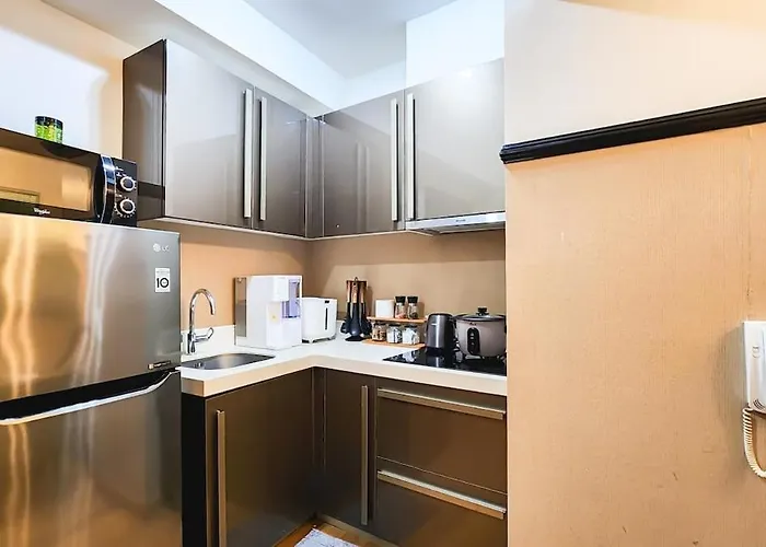 Luxury 1br In Poblacion Makati W Parking * Manila
