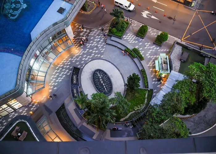 Luxury 1br In Poblacion Makati W Parking