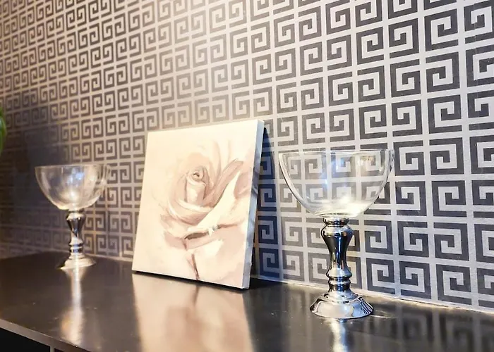 Luxury 1br In Poblacion Makati W Parking *
