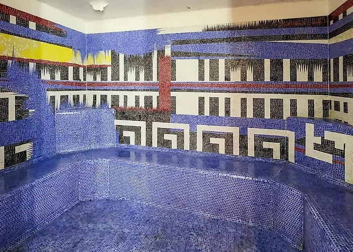 Luxury 1br In Poblacion Makati W Parking * Manila