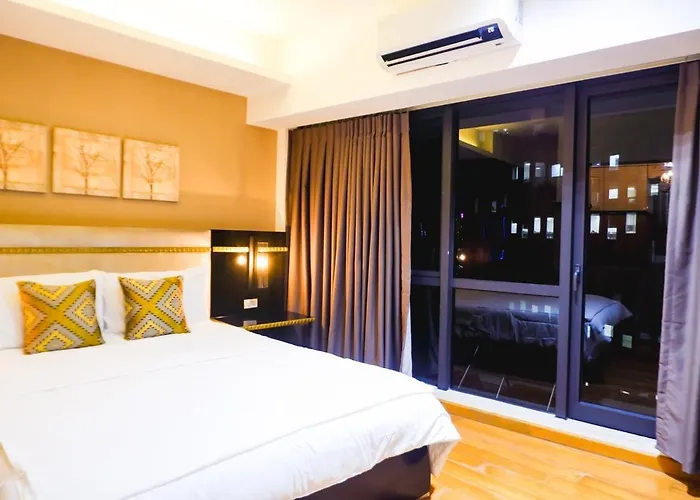 Luxury 1br In Poblacion Makati W Parking * Manila